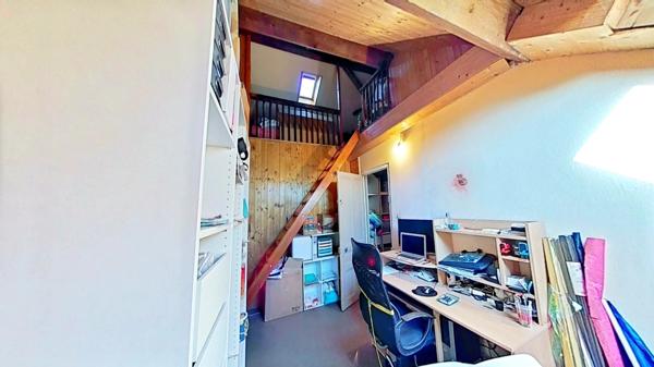 Maison à vendre 8 pièces proche de MONT SOUS VAUDREY (39)