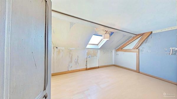 Maison à vendre 8 pièces proche de MONT SOUS VAUDREY (39)