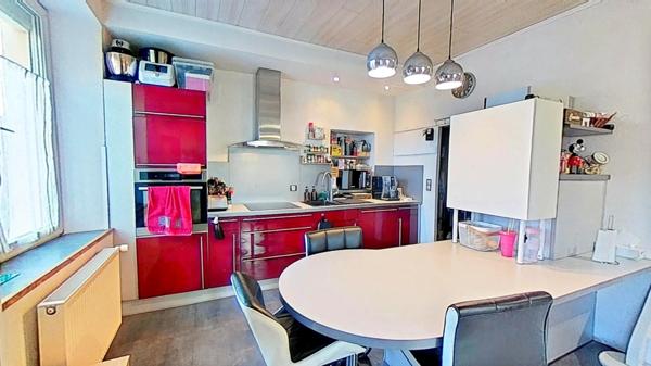 Maison à vendre 8 pièces proche de MONT SOUS VAUDREY (39)