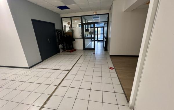 Vente Local commercial Entrepot Nantes   