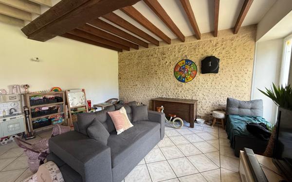 Maison à vendre    3 pièces • 74 m2 René