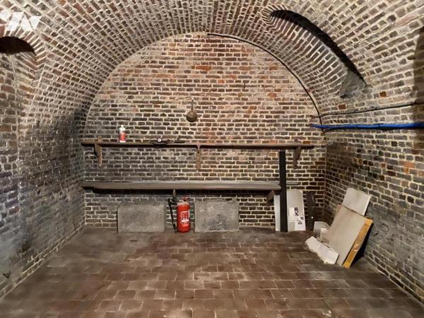 LE CATEAU CAMBRESIS : Appartement en rez-de-chaussée - deux chambres - jardin et garage