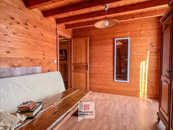 Plateau des Petites Roches (38660) - Chalet T6 en madriers + studio + carport + jardin