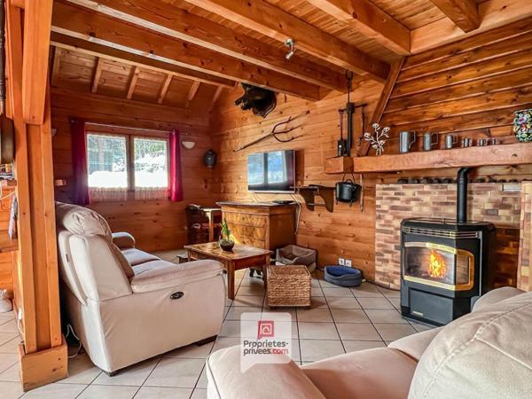 Plateau des Petites Roches (38660) - Chalet T6 en madriers + studio + carport + jardin