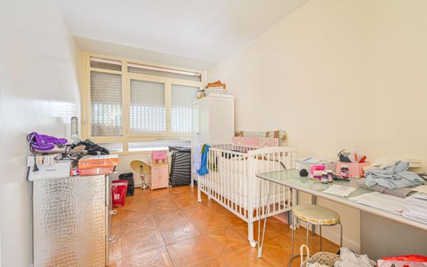 Appartement à vendre    5 pièces • 107 m2 Paris 19