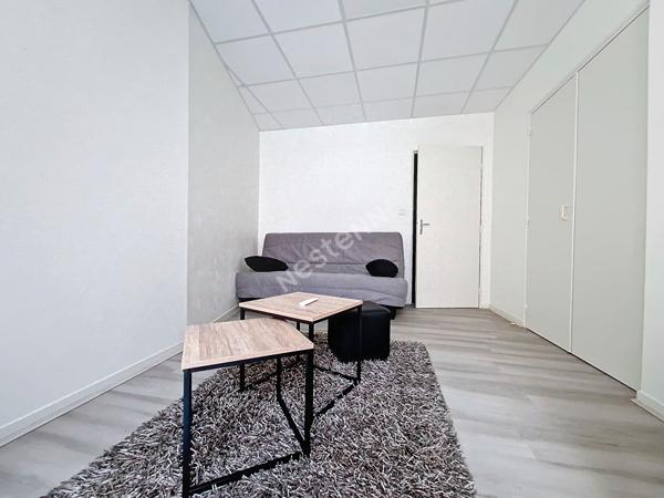 A LOUER APPARTEMENT T1 MEUBLÉ HYPER CENTRE POITIERS RUE ARSENE ORILLARD