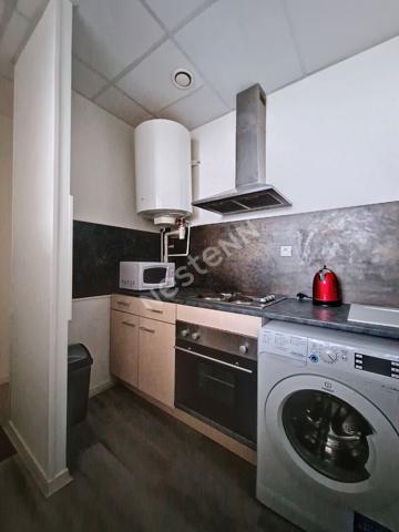 A LOUER APPARTEMENT T1 MEUBLÉ HYPER CENTRE POITIERS RUE ARSENE ORILLARD