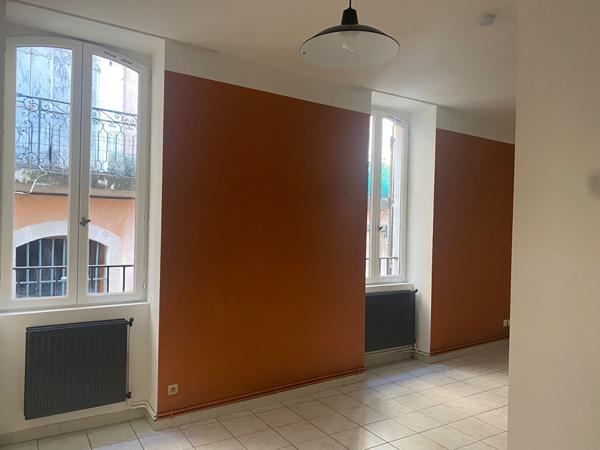 Appartement - 1 pièce(s) - BEDARIEUX - 35 m² - Loyer 390 € CC