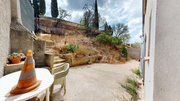 MARSEILLETTE Proche de CARCASSONNE, Maison avec Jardin et garage