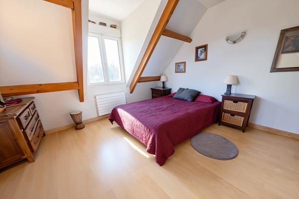 Maison
         8 pièces
        - 265 m² Bien prestige 799 000 € *