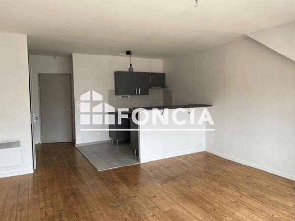 Location Appartement 2 pièces 45 m² - 6 RUE DU MAQUIS DE PAYOLLE Tarbes 65000