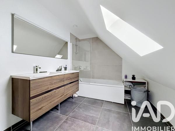 Maison à vendre 7 pièces 232 m² La Chapelle-sur-Erdre
