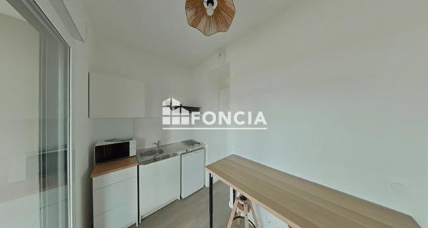 Location Studio 27.97 m² - Bobigny 93000