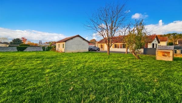 Maison plain pied avec garage à vendre 5 pièces IDRON (64)
