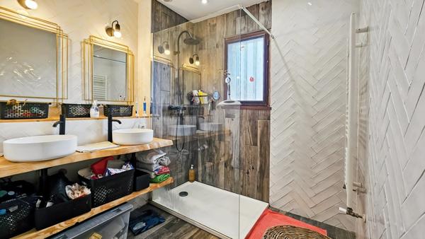 Maison plain pied avec garage à vendre 5 pièces IDRON (64)