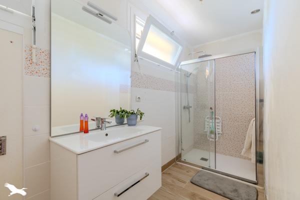 Maison 174 371 € Coutras 4 p 91 m² DPE D
