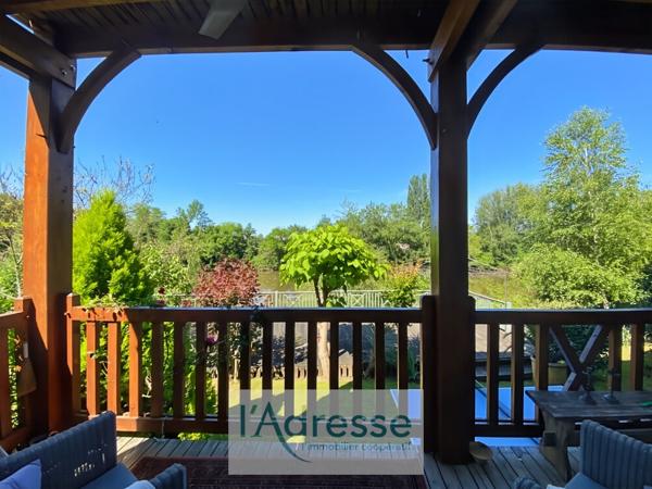 Propriété d'exception en bord de rivière - Vue imprenable, Accès privé