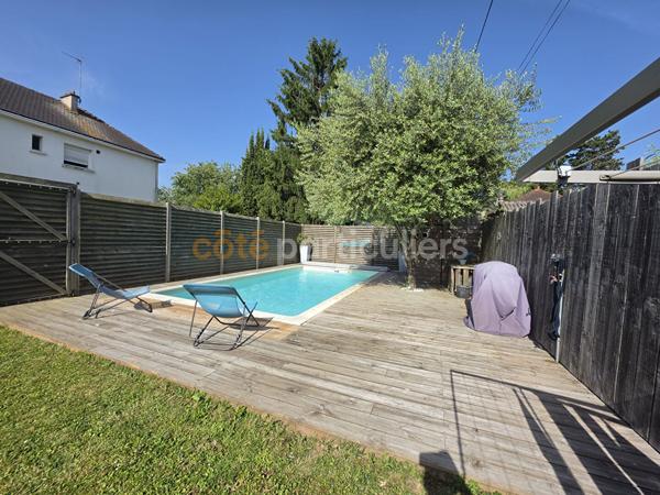 Vente
                Maison145 m² - 7 Pièces -
                    TOURS (37100)