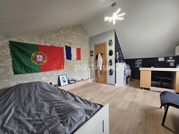 Vente
                Maison145 m² - 7 Pièces -
                    TOURS (37100)