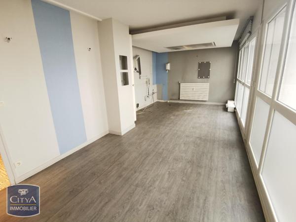 Location local professionnel 200m²