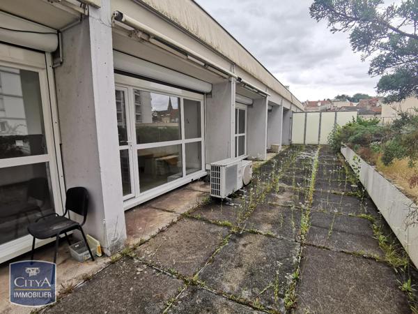 Location local professionnel 200m²