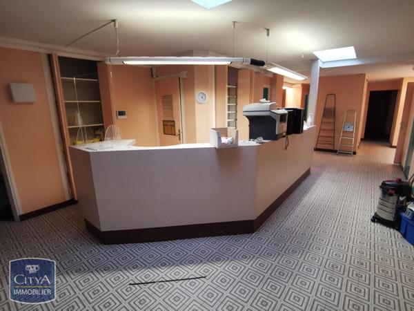 Location local professionnel 200m²