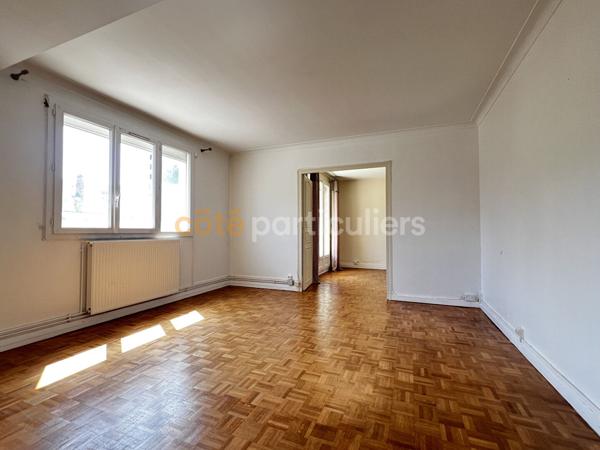 Vente
                Appartement72 m² - 3 Pièces -
                    ORLEANS (45000)