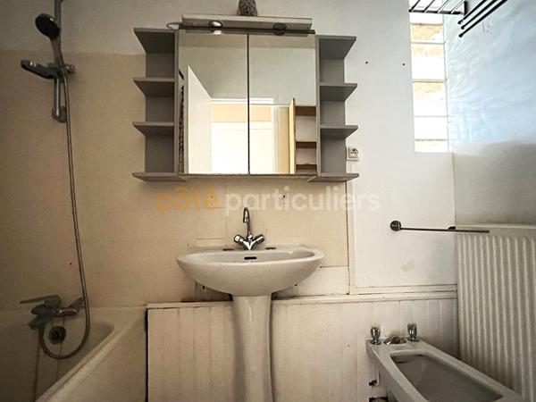 Vente
                Appartement72 m² - 3 Pièces -
                    ORLEANS (45000)