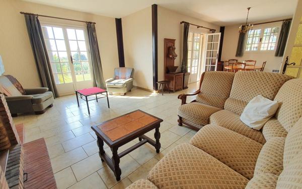 Maison à vendre    7 pièces •  Biot