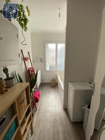 Appartement à louer 3 pièces 68.32m² Tours (37000)