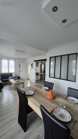 Maison à vendre à Landivisiau dans le Finistère (29400), ref : 29088-26