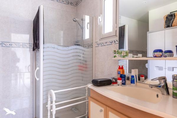 Maison à vendre |  Ussac |  10 pièces | 287 m²