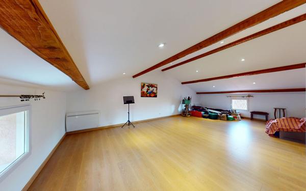 Maison à vendre    5 pièces •  Lissieu