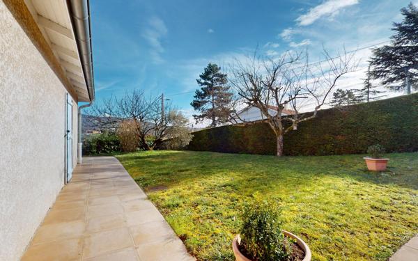 Maison à vendre    5 pièces •  Lissieu