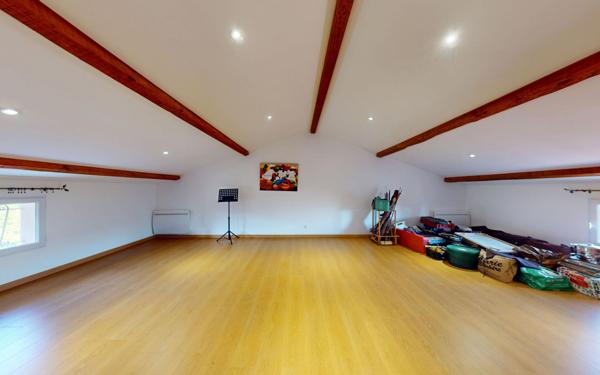 Maison à vendre    5 pièces •  Lissieu