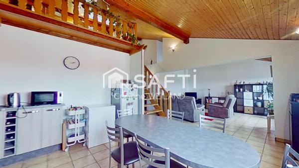 Charmant duplex F4 d'env. 83 m2, centre ville Faulquemont, garage, places de parking