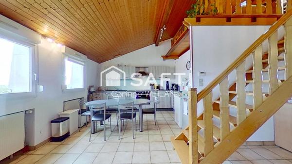 Charmant duplex F4 d'env. 83 m2, centre ville Faulquemont, garage, places de parking