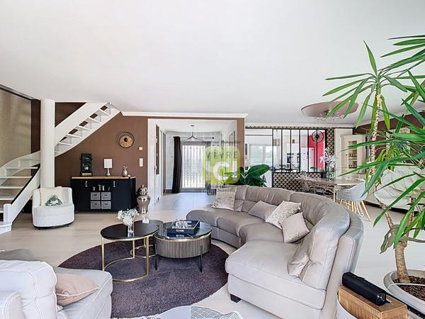 MAISON 3 CHAMBRES  - QUARTIER PLESSIS - TERRAIN DE 711 M²