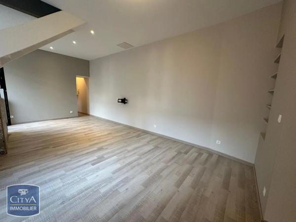 Appartement à louer 4 pièces 105.37m²