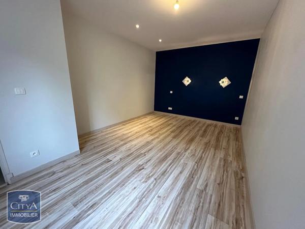 Appartement à louer 4 pièces 105.37m²
