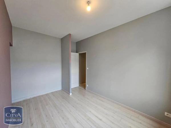 Appartement à louer 4 pièces 105.37m²