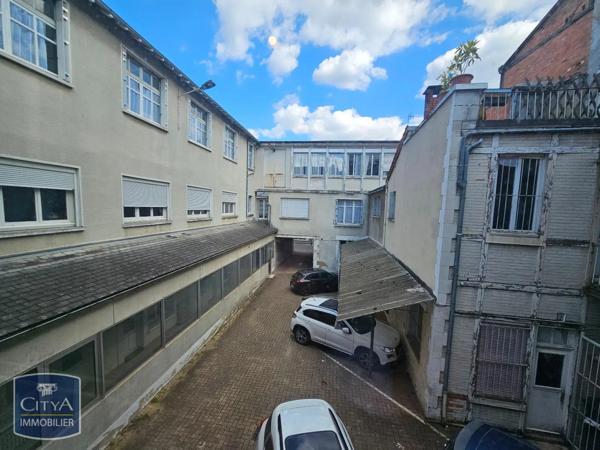 Appartement à louer 4 pièces 105.37m²