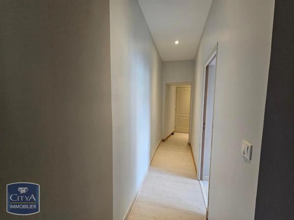 Appartement à louer 4 pièces 105.37m²