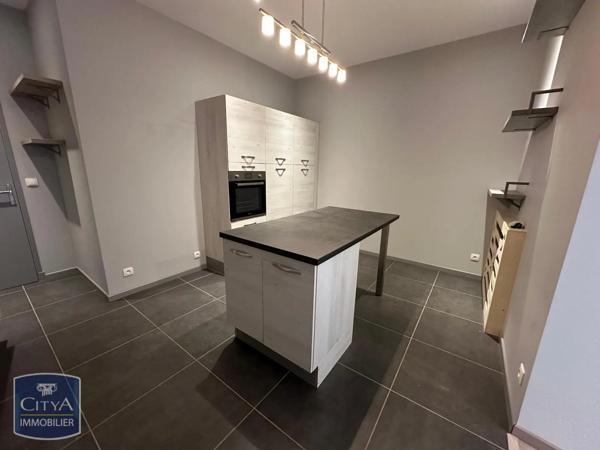 Appartement à louer 4 pièces 105.37m²
