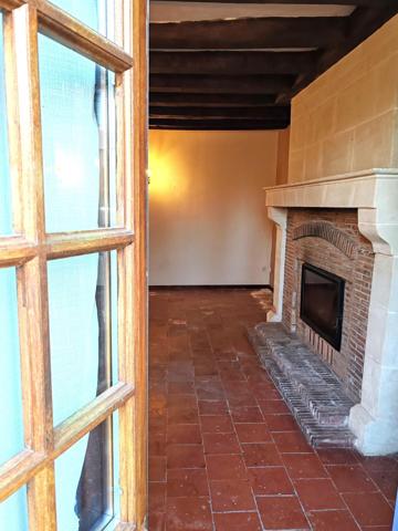 Propriété rurale sur 3.9Ha, dans un écrin de verdure, bordée par le Lathan