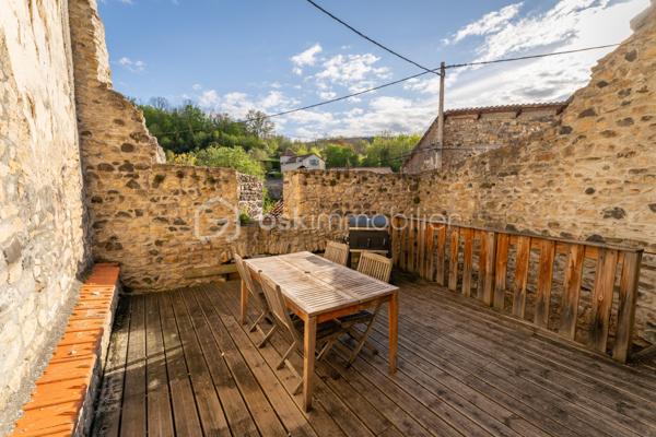 Maison en pierre de 179 m²