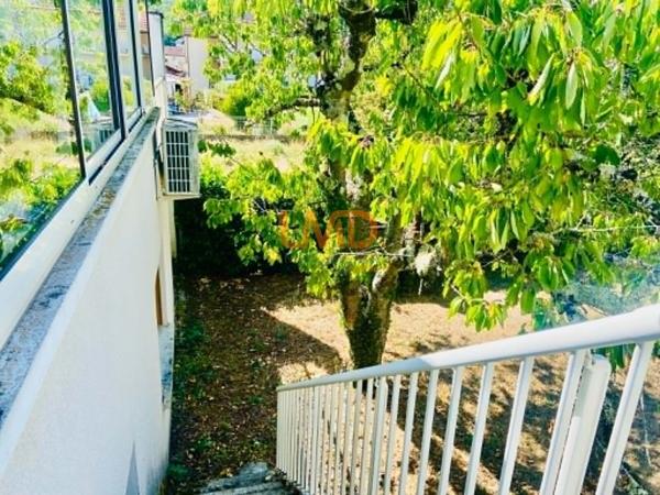 Maison de ville au calme acces PMR
