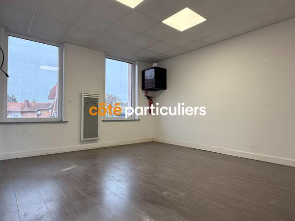 Location Bureaux100 m² - 3 Pièces - SAINT POL SUR TERNOISE (62130)