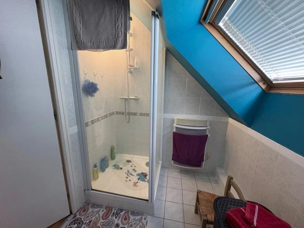 🏡 Maison familiale avec 4 chambres – 3 480 m² de terrain clos – Double garage – Canisy (50)