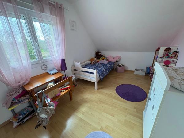 🏡 Maison familiale avec 4 chambres – 3 480 m² de terrain clos – Double garage – Canisy (50)